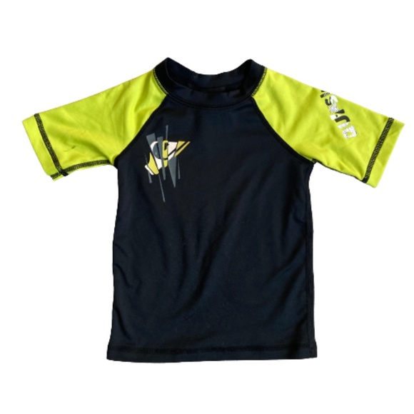 2T Rash Guard QUIKSILVER neon green and black short sleeve SWIM SWIMMING - Picture 1 of 5